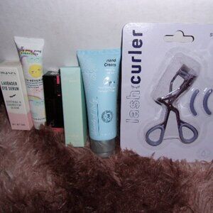 New in packages Makeup & Beauty Bundle